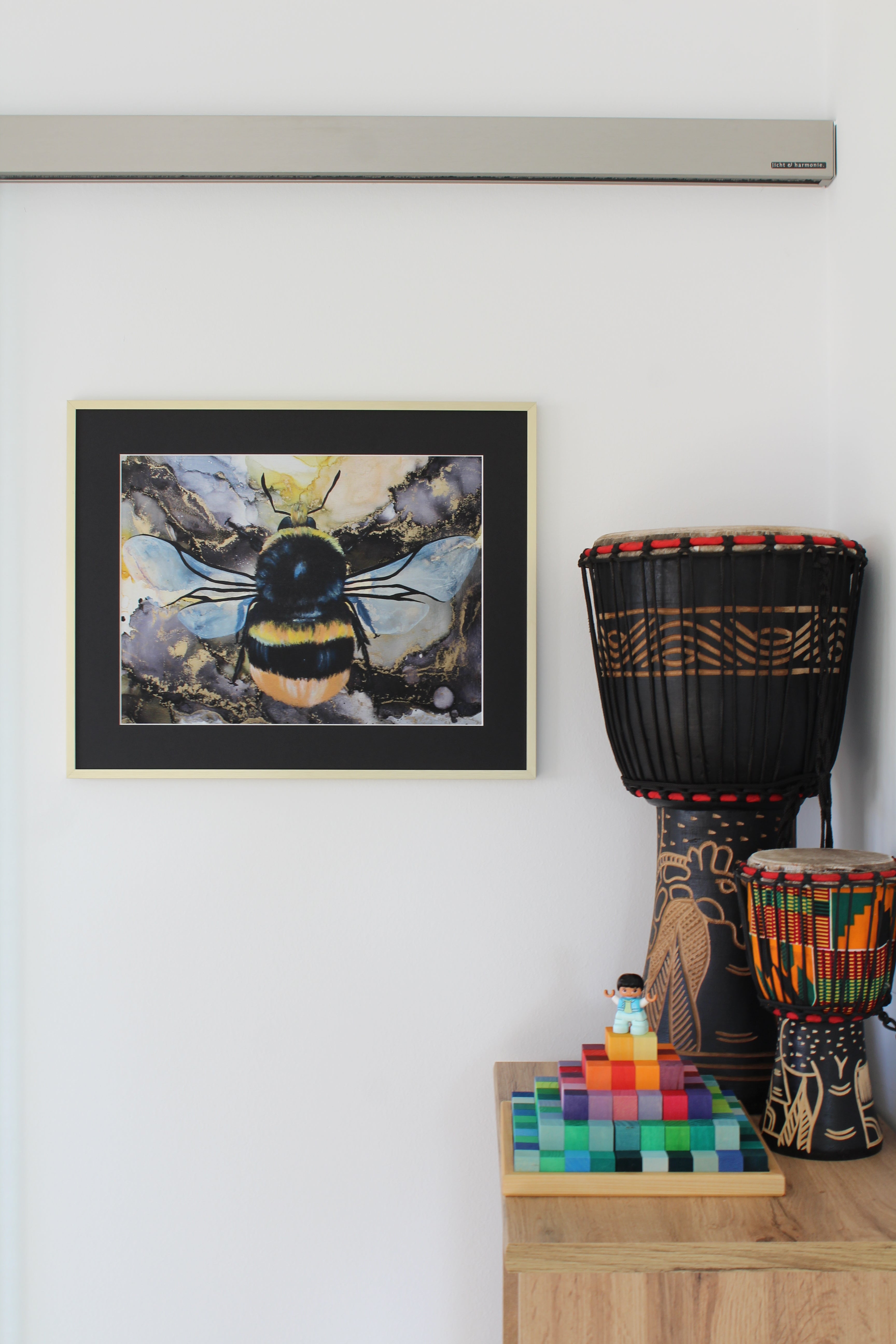 Hummel | Kunstwerk aus Alkoholtinte und Acrylfarbe | Kunstdruck in verschiedenen Größen